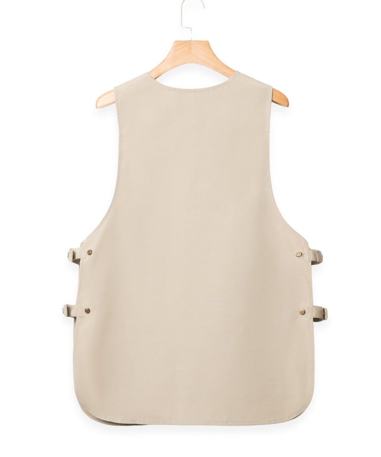 مريلة بيج - جوانب قابلة للتعديل مع جيب أمامي متعدد الاستخدامات